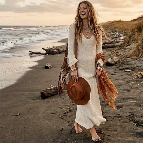 Free People Dresses & Skirts - Free People Cream Knit Open Back V-Neck Maxi Sweater Dress Long Sleeve Medium